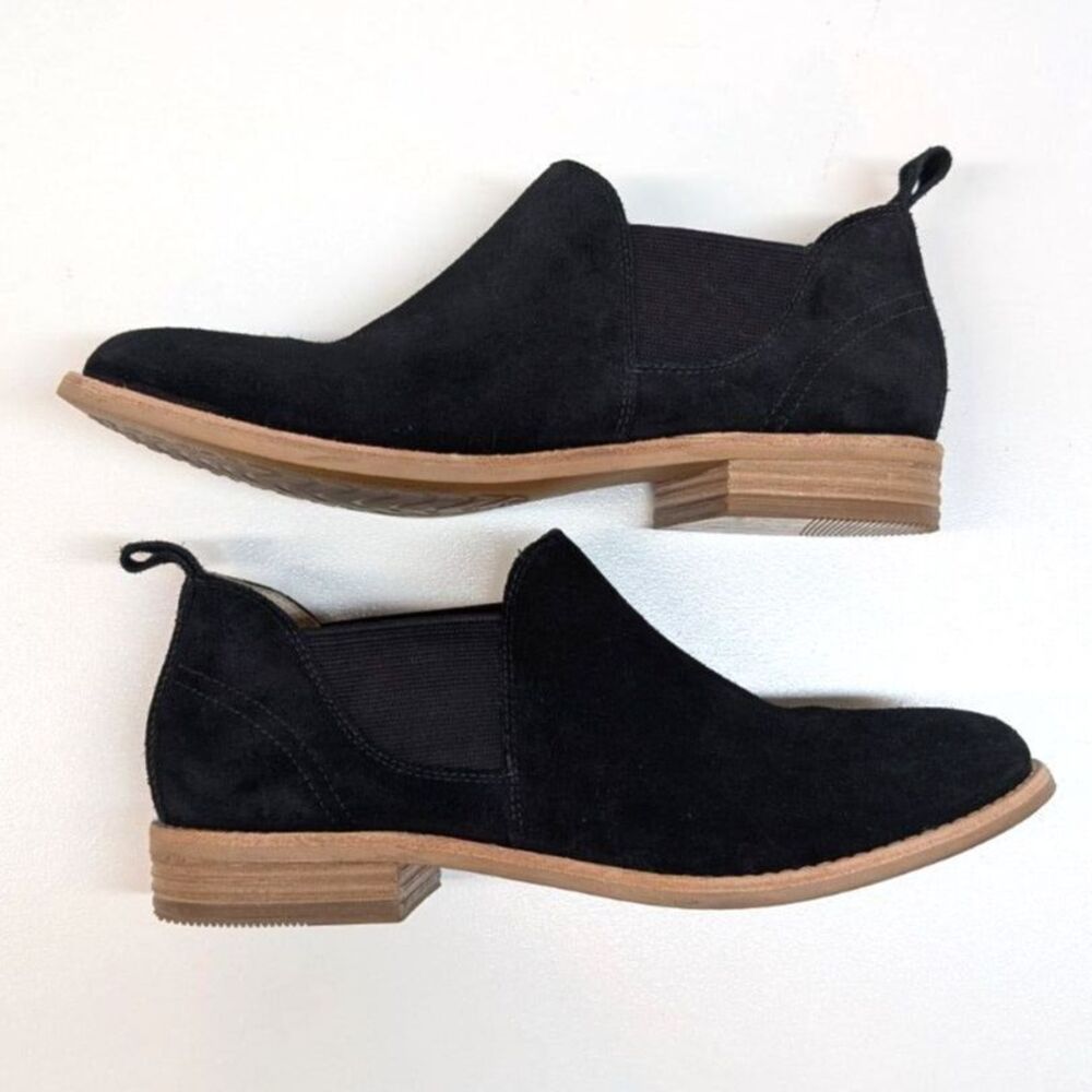 Clarks Camzin Maple Bootie, size 7.5